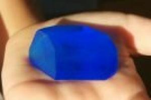 How to grow a crystal from salt or copper sulfate?